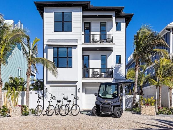 The Ultimate Anna Maria Island Luxury Vacation Home Pool Beach Close by