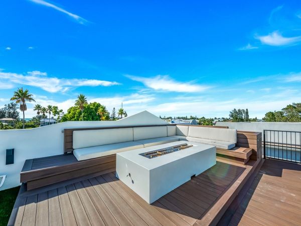 Anna Maria Luxurious Vacation Pool Home Close to Beach