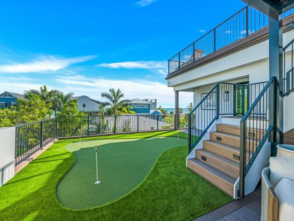 Anna Maria Luxurious Vacation Pool Home Close to Beach