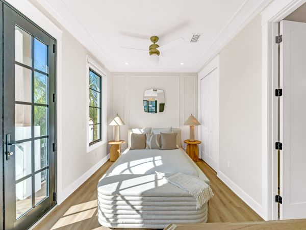 Anna Maria Luxurious Vacation Pool Home Close to Beach