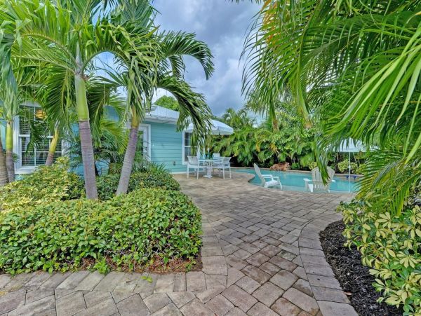 Anna Maria Island Holmes Beach Home 1018885