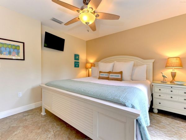 Anna Maria Island Holmes Beach Home 1018885