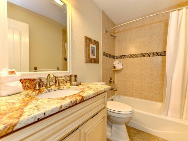 Anna Maria Island Holmes Beach Home 1018885