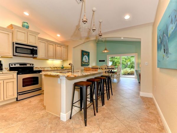 Anna Maria Island Holmes Beach Home 1018885