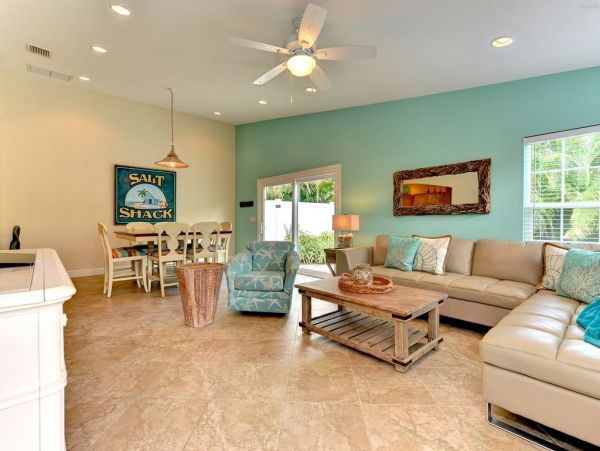 Anna Maria Island Holmes Beach Home 1018885