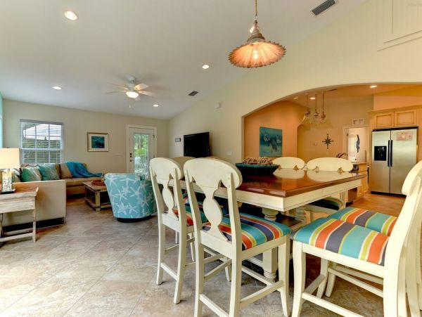 Anna Maria Island Holmes Beach Home 1018885