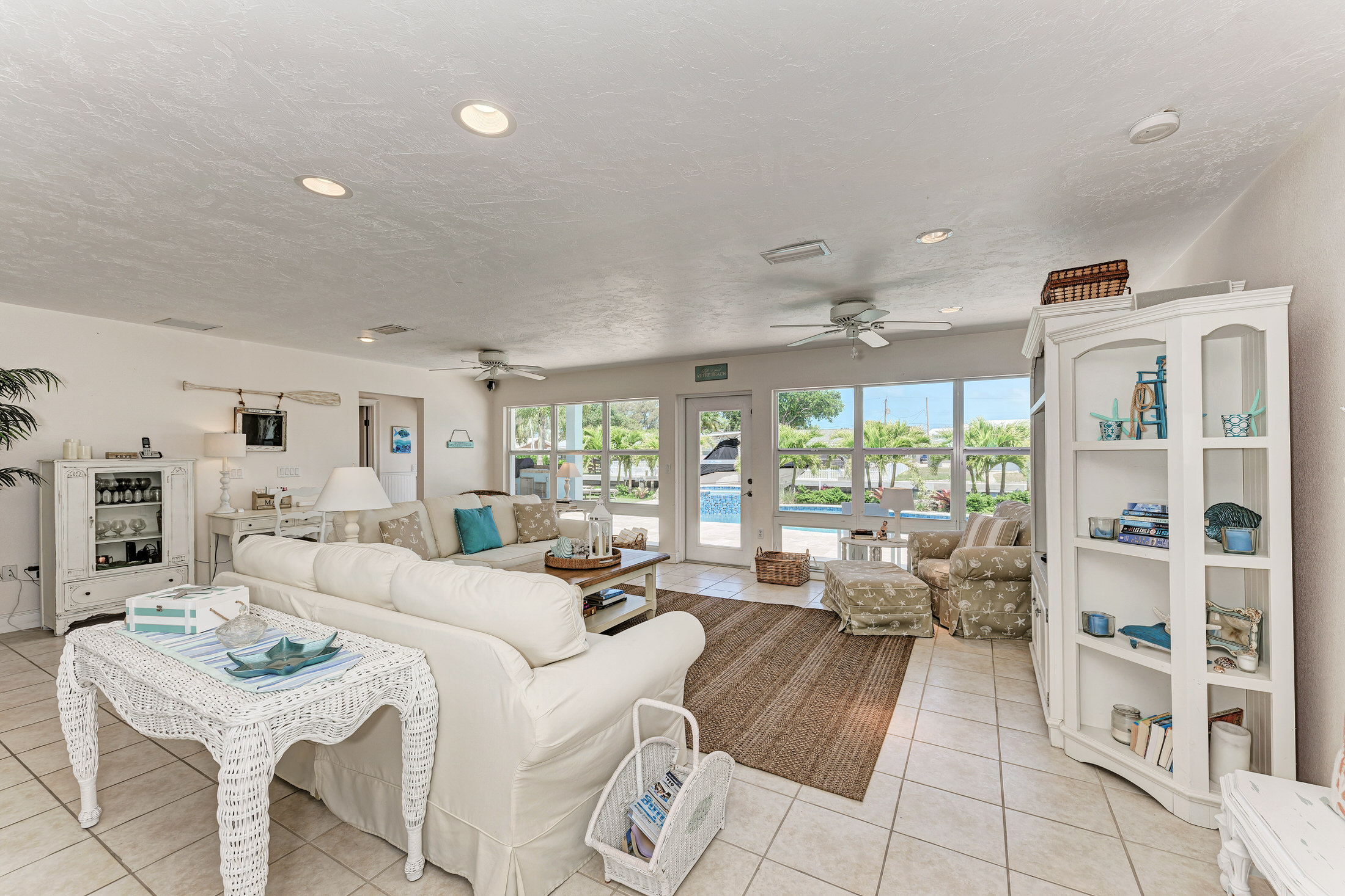 Anna Maria Island Holmes Beach Home 1018887