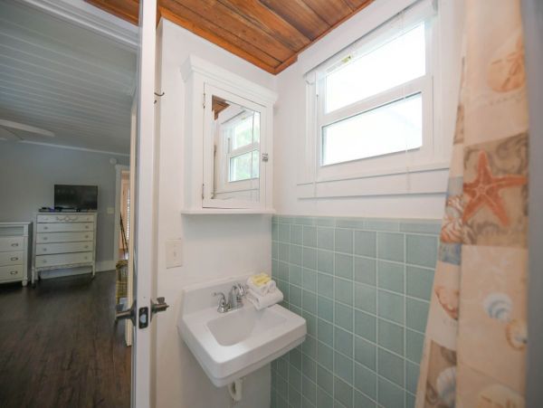 Anna Maria Island Holmes Beach Home 1018893