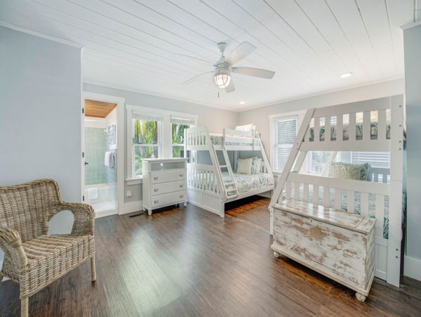 Anna Maria Island Holmes Beach Home 1018893