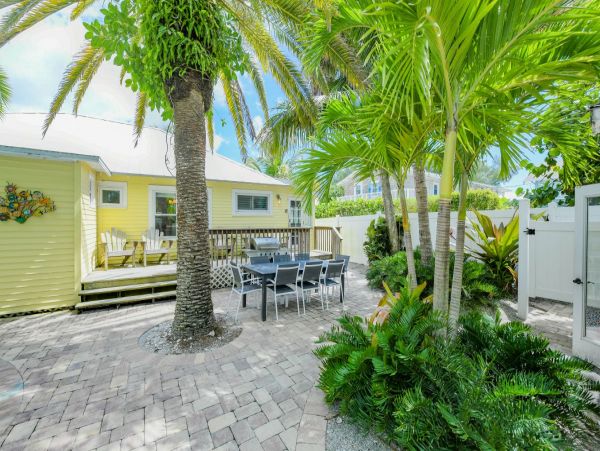 Anna Maria Island Holmes Beach Home 1018893