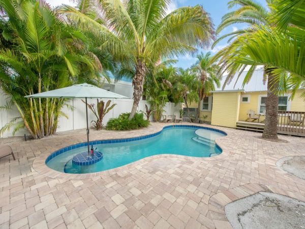 Anna Maria Island Holmes Beach Home 1018893