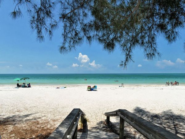 Anna Maria Island Holmes Beach Home 1018893