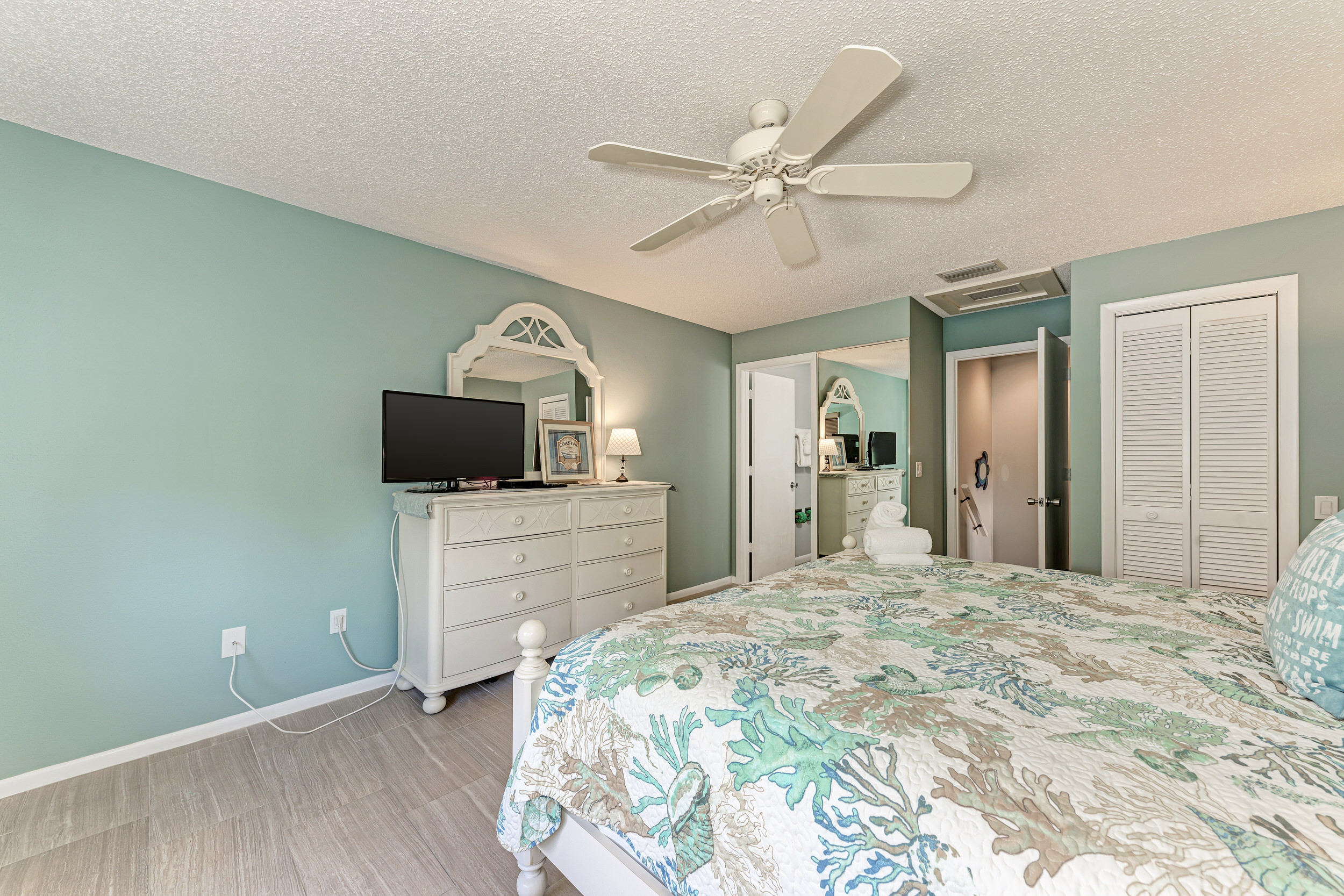 Anna Maria Island Holmes Beach Home 1018896