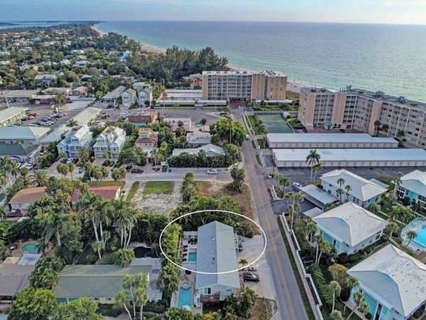 Anna Maria Island Holmes Beach Home 1018897
