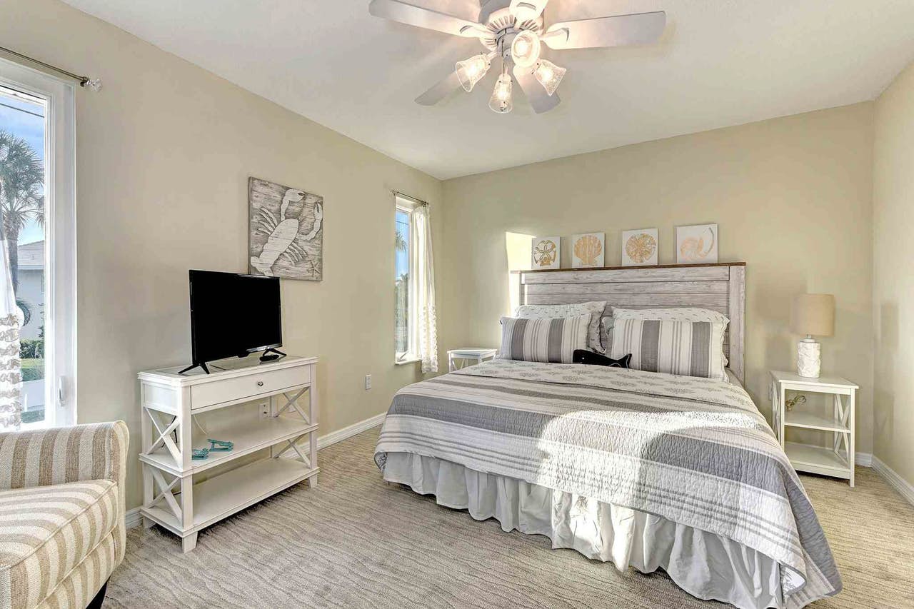 Anna Maria Island Holmes Beach Home 1018897