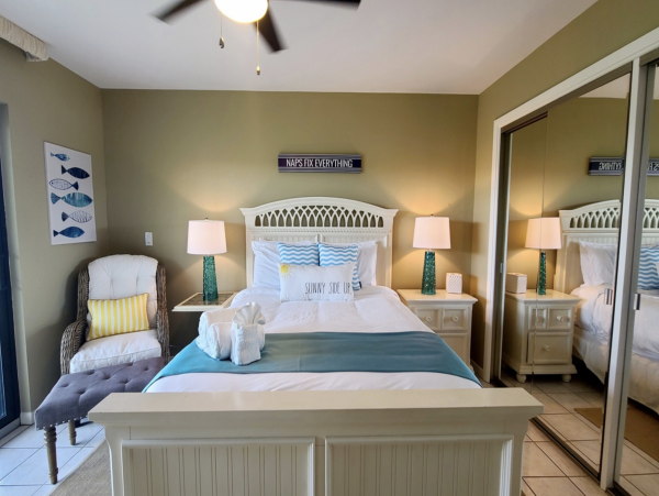 Holmes Beach Vacation Condo Two Bedroom