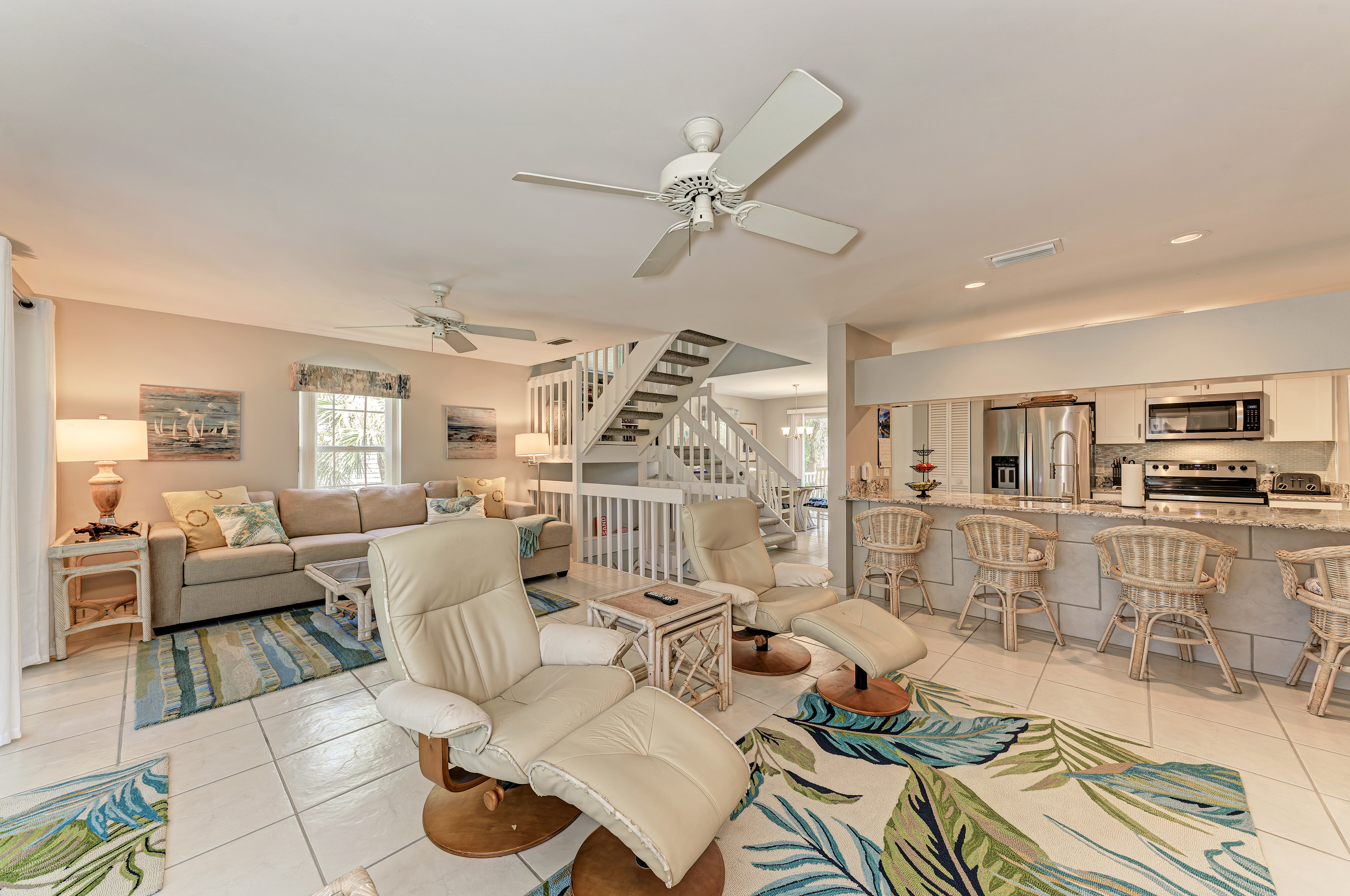 2 Bedroom Townhouse just a short walk to the beach