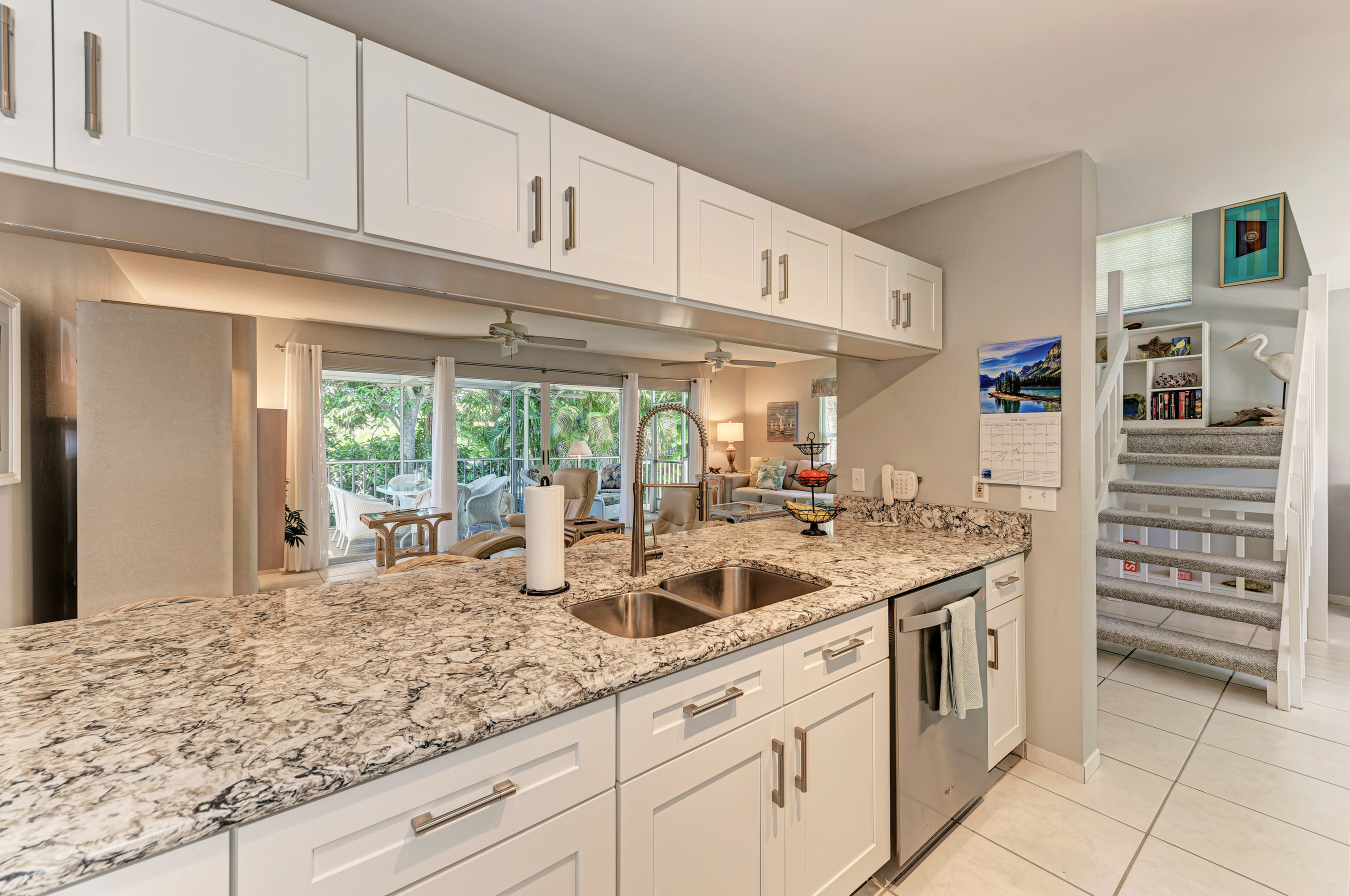 2 Bedroom Townhouse just a short walk to the beach