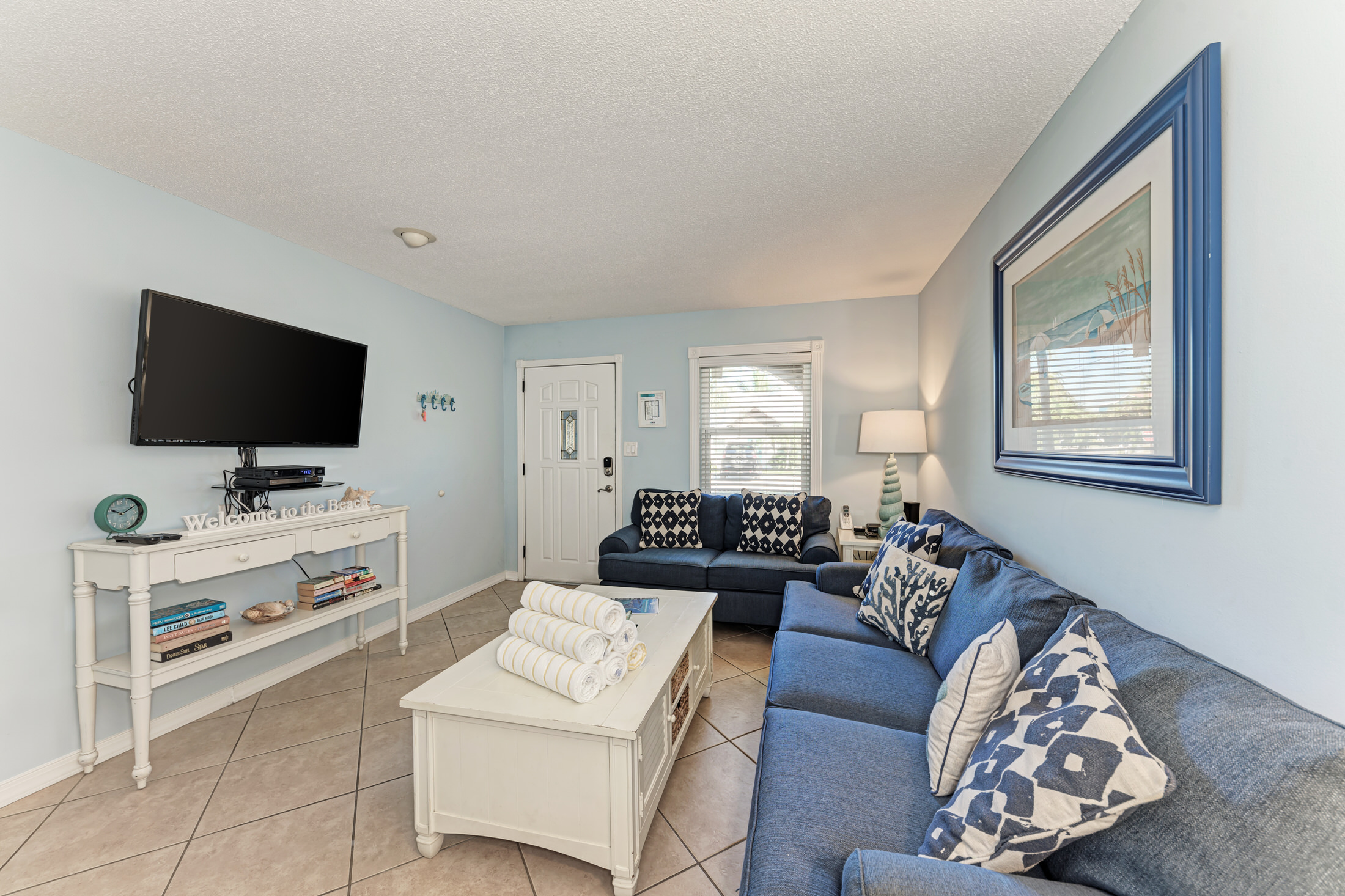 Holmes Beach Vacation Condo Two bedroom Walk  to  Beach