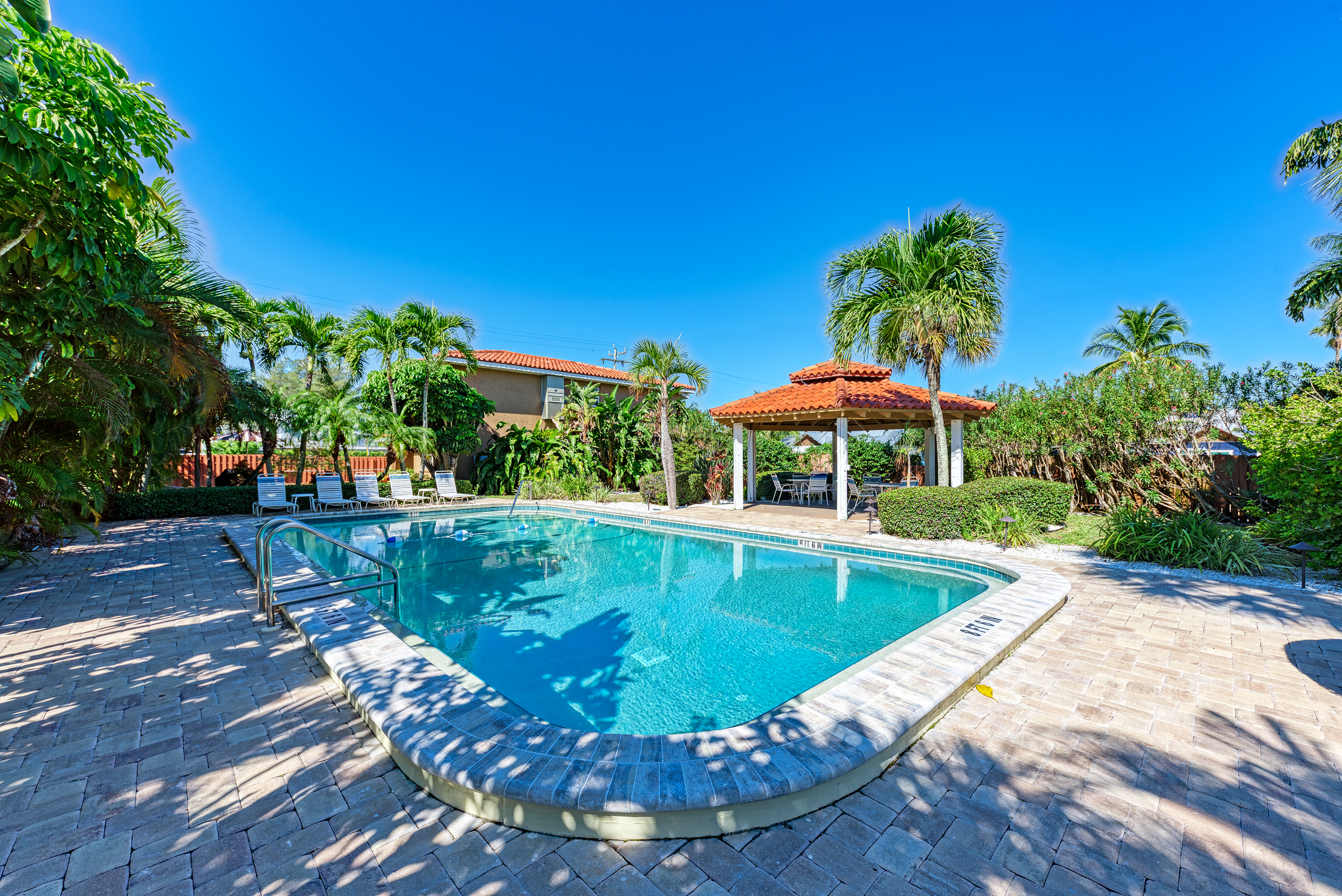 Two Bedroom Vacation Condo Just Two Minutes to the Beach