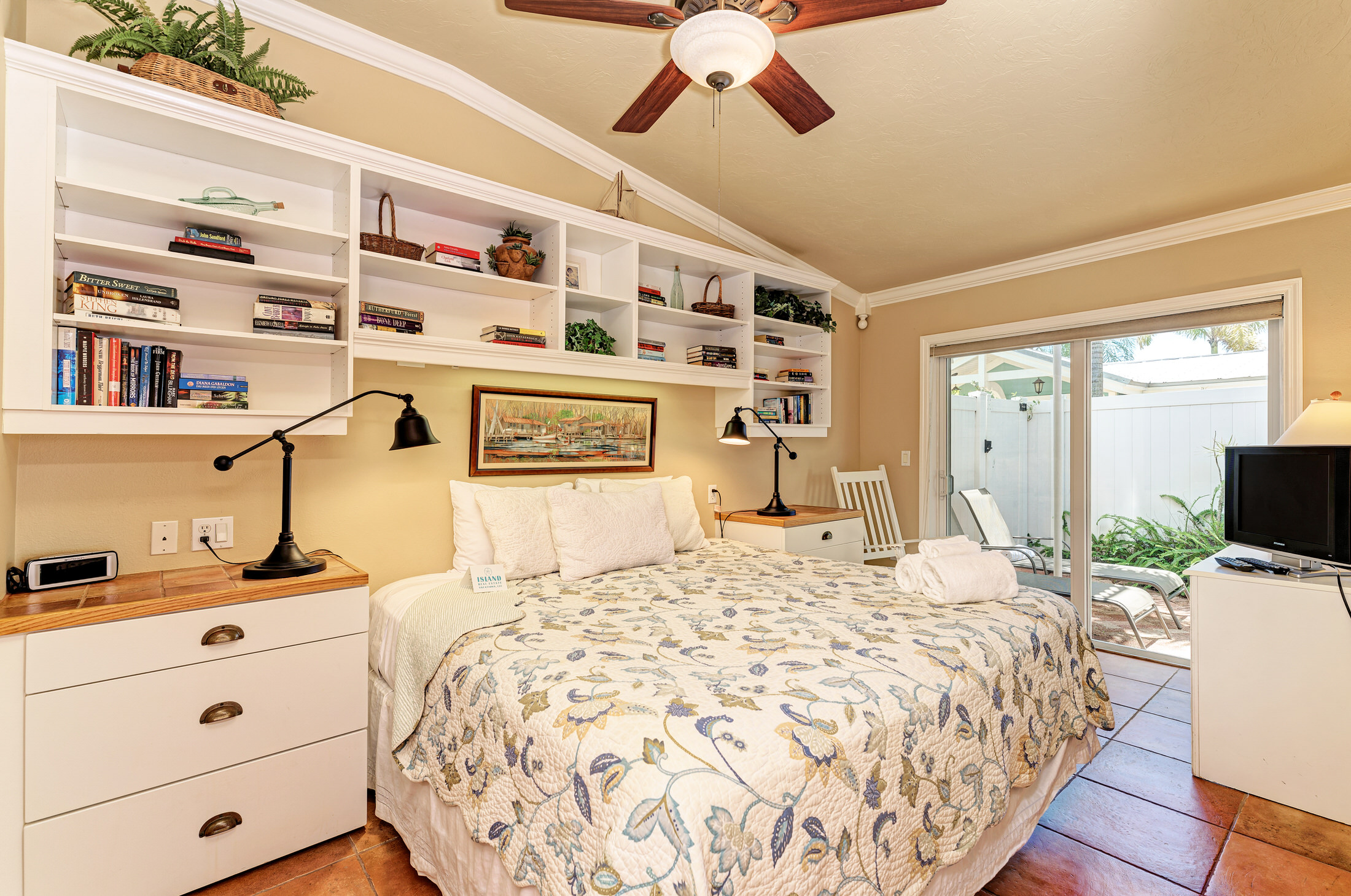 Holmes Beach Vacation Condo One Bedroom