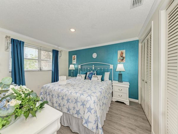 Anna Maria Island Holmes Beach Home 1018914