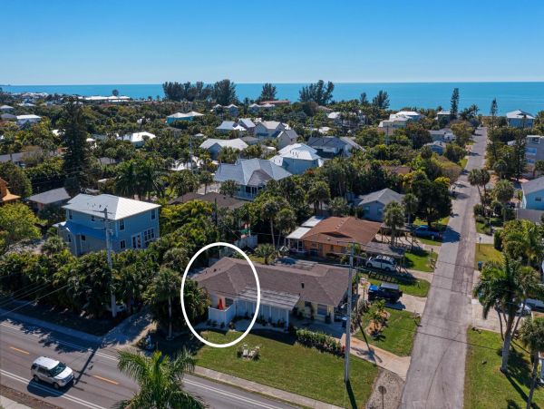 Anna Maria Island Holmes Beach Home 1018914