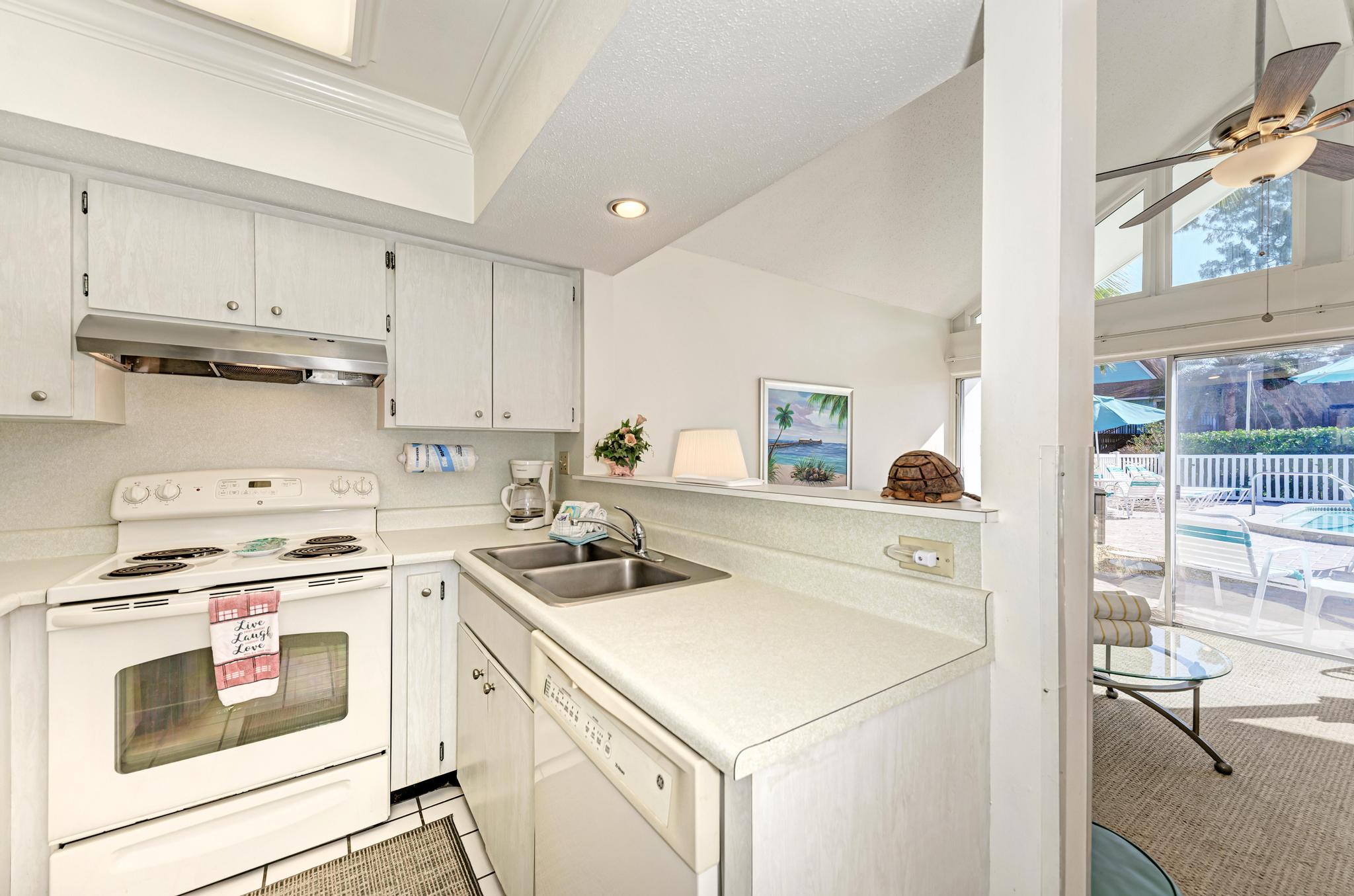 Charming One Bedroom Directly on Gulf of Mexico