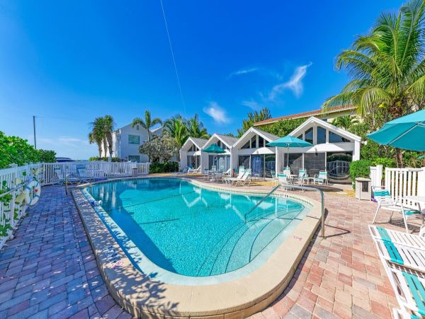 Holmes Beach Beachfront Condo Rental Anna Maria Island Vacation Condo