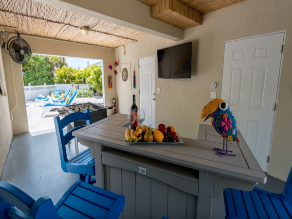 Beautiful Anna Maria Vacation Home with Pool & Hot Tub