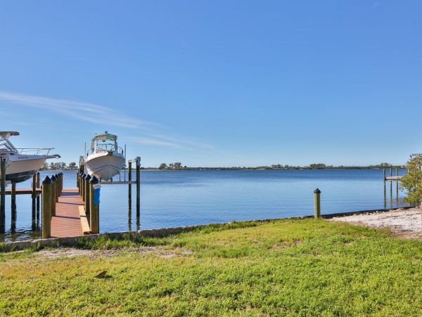 Anna Maria Island Holmes Beach Home 1018933