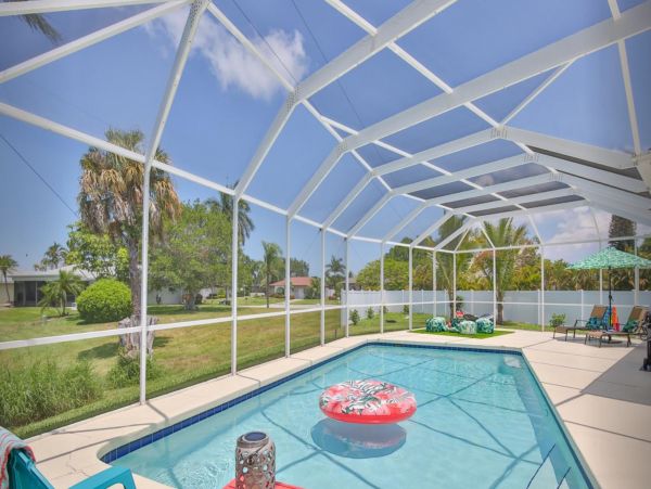 Luxury Bradenton 3 Bedroom Home Sleeps 6 With Private Pool