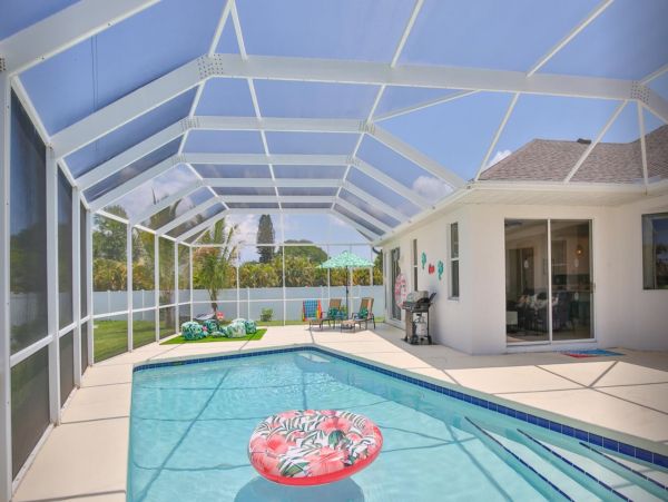 Luxury Bradenton 3 Bedroom Home Sleeps 6 With Private Pool