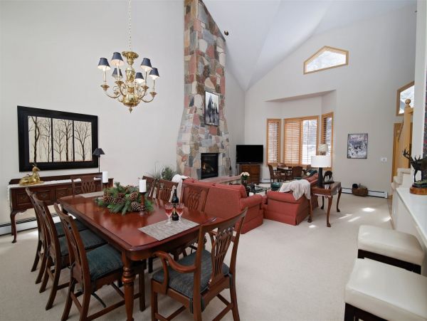 Arrowhead Village 6 bedrooms Villa