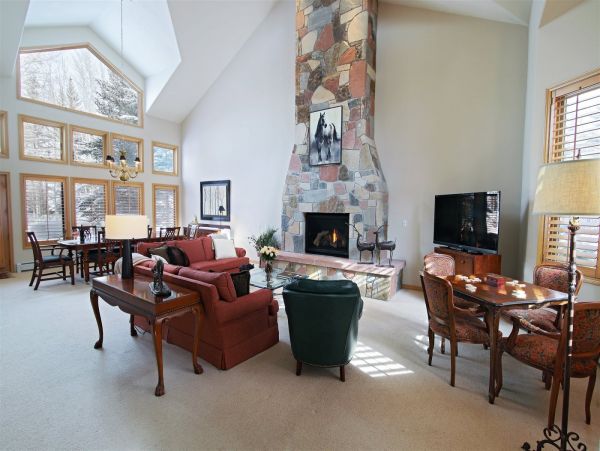 Arrowhead Village 6 bedrooms Villa
