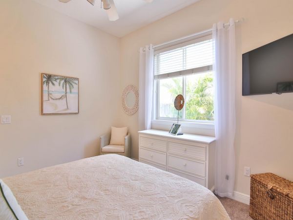 Anna Maria Island Holmes Beach Home 1018936