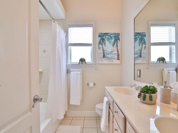 Anna Maria Island Holmes Beach Home 1018936