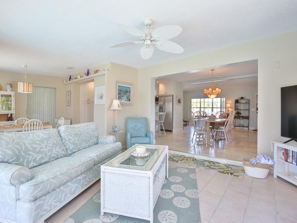 Canal View Bradenton Vacation Pool Home Three Bedrooms