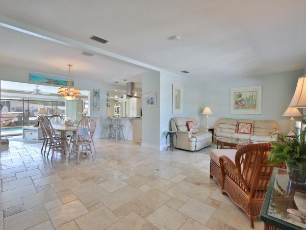 Canal View Bradenton Vacation Pool Home Three Bedrooms