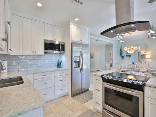 Canal View Bradenton Vacation Pool Home Three Bedrooms