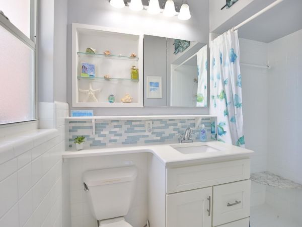Canal View Bradenton Vacation Pool Home Three Bedrooms