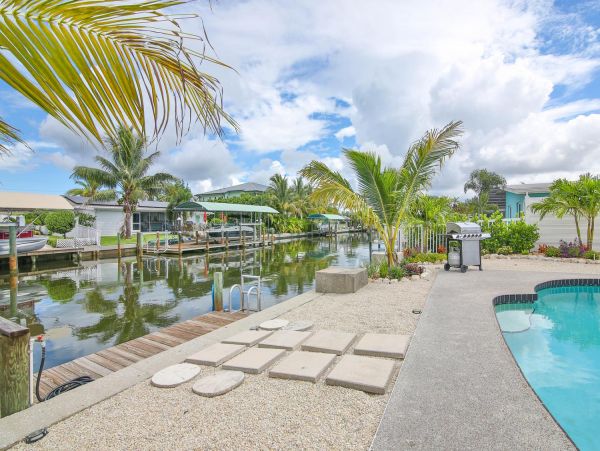 Anna Maria Island Holmes Beach Home 1018942