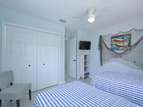 Anna Maria Island Holmes Beach Home 1018942