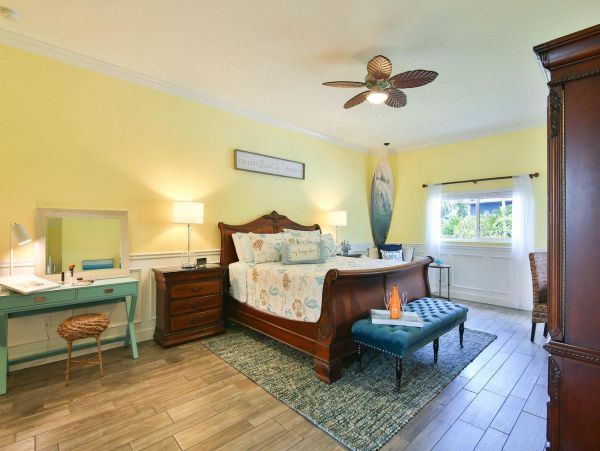Anna Maria Island Holmes Beach Home 1018943