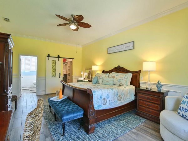 Anna Maria Island Holmes Beach Home 1018943