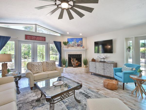 Bradenton Vacation Pool Home Four Bedrooms Sleeps 11
