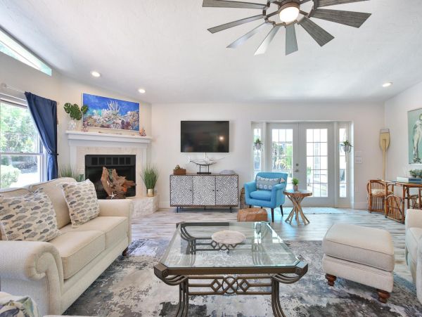 Bradenton Vacation Pool Home Four Bedrooms Sleeps 11