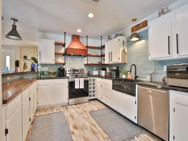 Bradenton Vacation Pool Home Four Bedrooms Sleeps 11