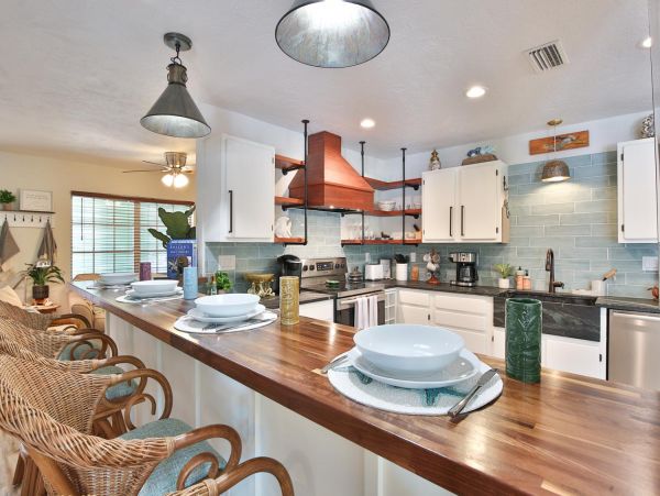 Bradenton Vacation Pool Home Four Bedrooms Sleeps 11