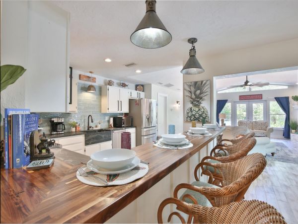 Bradenton Vacation Pool Home Four Bedrooms Sleeps 11